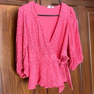 Gap Women’s Pink Wrap Top V-neck Size S